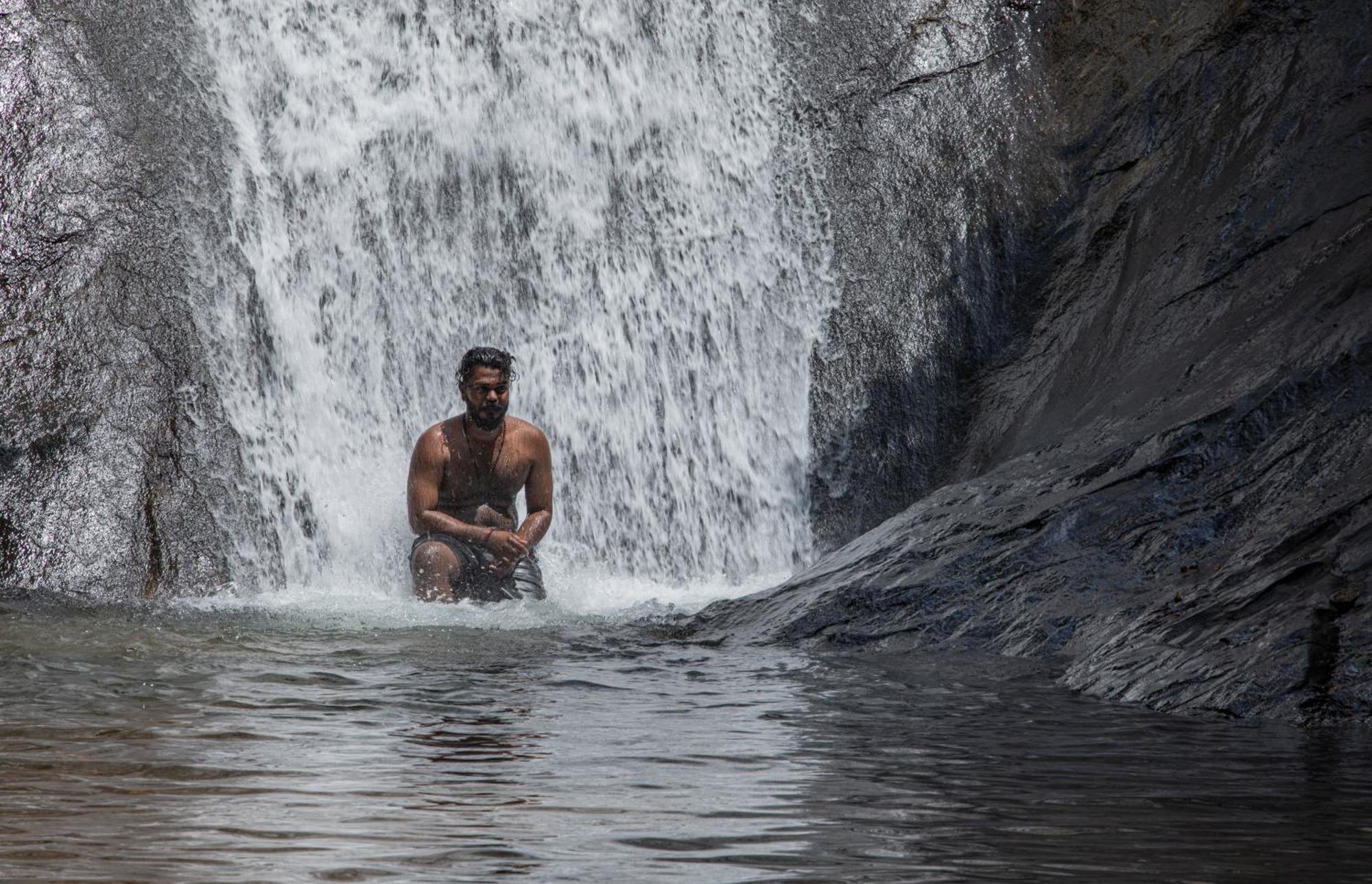Aruvikuzhy Waterfalls Villa Kozhancheri المظهر الخارجي الصورة