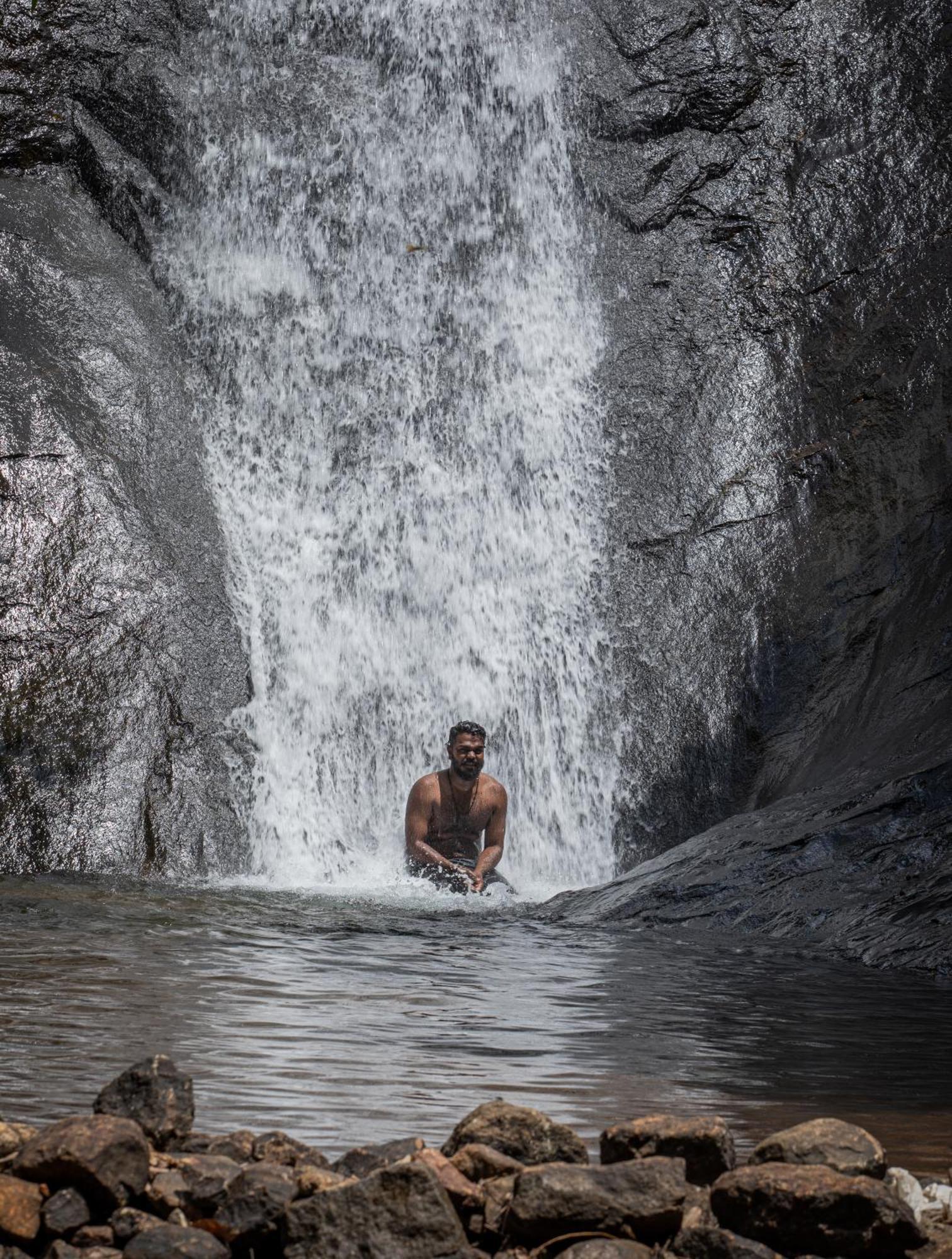 Aruvikuzhy Waterfalls Villa Kozhancheri المظهر الخارجي الصورة